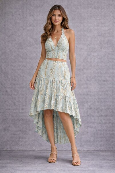 Generic Skirt Set with Sleeveless Blouse