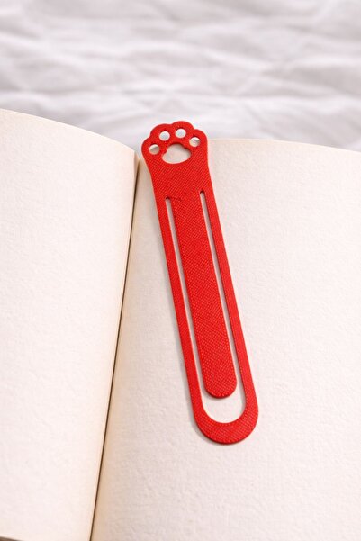 redbuttonkidsstore علامة كتاب على شكل قدم حمراء