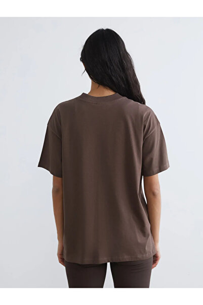 LC Waikiki Γυναικείο μπλουζάκι καφέ με λαιμόκοψη