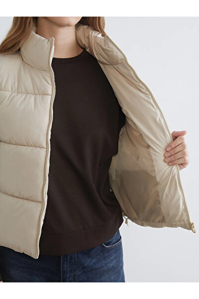 LC Waikiki Бежово дамско яке с яка