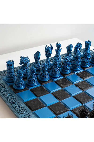 ZupZup Midnight Sapphire Chess Set – Dark Edition with Metallic Finish and Pr...