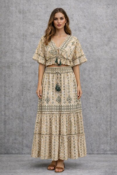 Generic Maxi skirt set with short-sleeve top