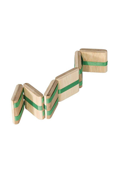 Fridolin Παίζω τη μαγική φιδιά Κροταλία.