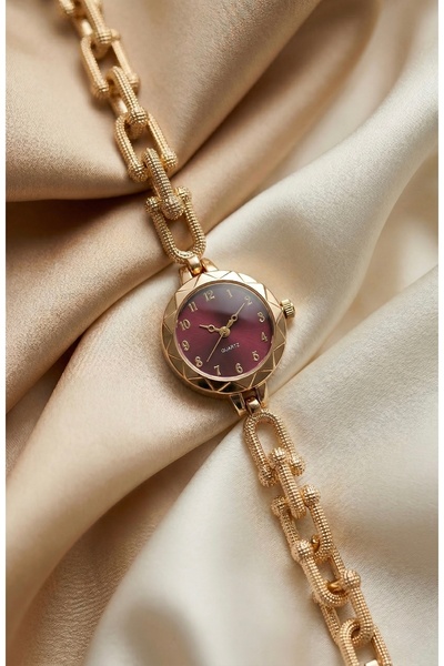KLISHE Butik ساعة نسائية من الفولاذ لون ذهبي بقرص أحمر داكن كلاسيكي عتيق |   ...