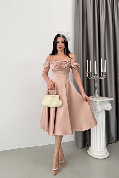 Serica Moda Βραδινό φόρεμα μίντι με δαντέλα και λουράκια στους ώμους σε σκούρ...