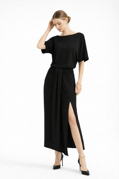 By Yaren Yazıcı Women's Black Batwing Short Sleeve Slit Draped Midi Length Bl...