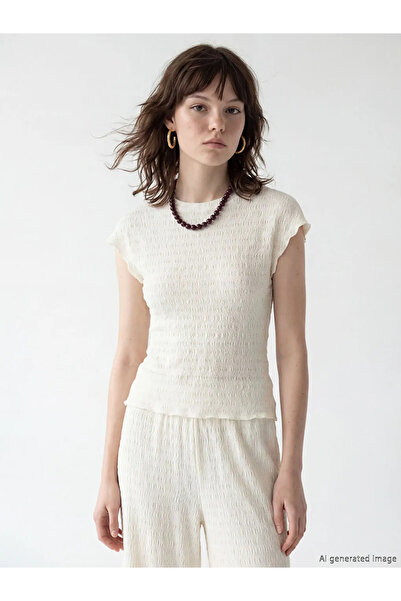 LC Waikiki XSIDE Μπεζ μπλούζα με λαιμόκοψη ποδηλάτου και υφή γκοφρέ