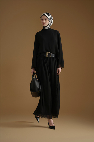 Armine Kırışık Efektli Pantolonlu Takım Siyah