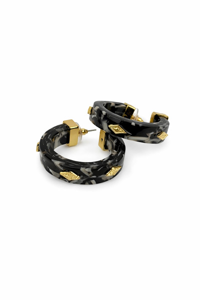 Sacha Accessories Geometrik Desenli Siyah Yarım Halka Küpe