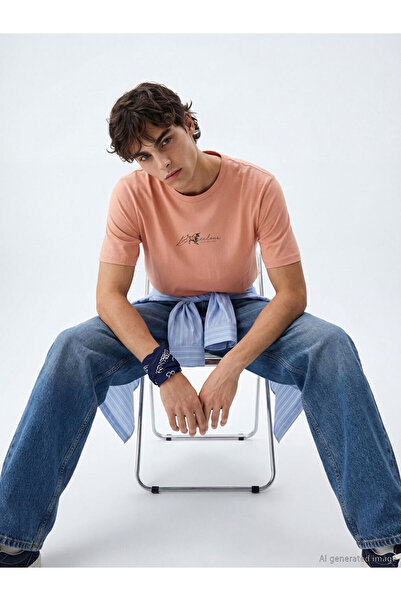 LC Waikiki تي شيرت رجالي مطبوع عليه ماركان بيكلكل كورنر برشلونا