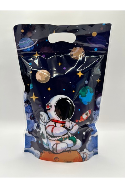 SoCadeauByLyna Little Astronaut Birthday Goody Bag : Full, fun, educational and ready-to-give!