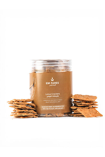 Em fares bakery Lotus Crackers
