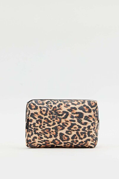 Shanta Leopard Pattern D34 Zippered Cosmetic Organizer Women's Travel Type Ma...