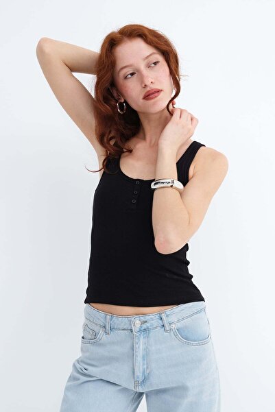 Addax Μπλουζάκι Μοντάλ με Κουμπιά A17654