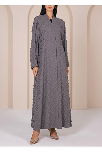 Wear Sylva Taima Abaya