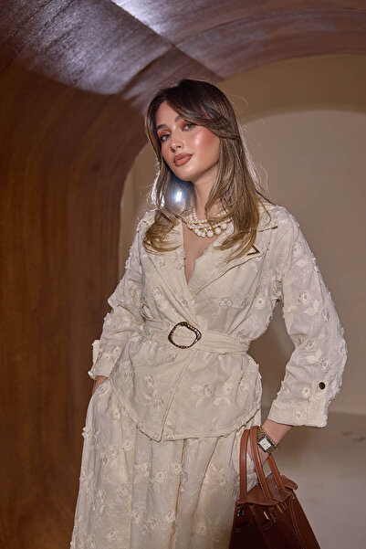 VAYNES Milano Three-Dimensional Embroidery Embroidered Hijab Set