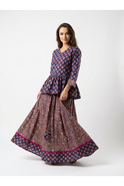 OEM Women's suit, skirt and blouse made of hand-printed Cotton
