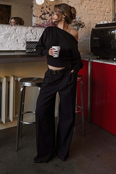 Madmext Pulover de damă negru, cu nervuri și croială asimetrică MG2744