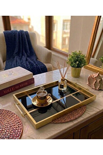 Öykü Siyah ve Gold Detaylı Cam Yüzeyli Kulplu Sunum Tepsisi