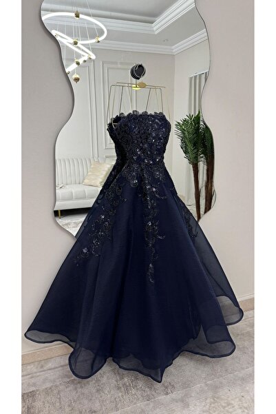 Pyramid masterpieces Luxury Evening Dress