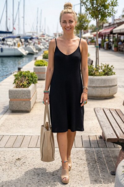 Chiccy Rochie casual din muselină țesută, cu bretele negre, cu volane și bret...