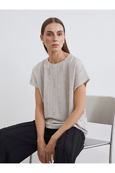 LC Waikiki Özmarka New Season Crew Neck Textured Blouse