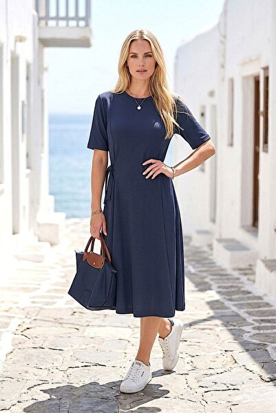 loia Γυναικείο κομψό φόρεμα από ύφασμα Modal με αγκράφα σε σκούρο μπλε χρώμα ...
