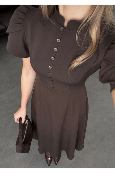 QETEENN Kadın Kahverengi Hakim Yaka Düğme Detaylı Volan Kollu Uzun Mezuniyet,...