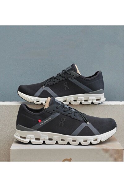 on Clouds حذاء أون رننج كلاود إكس 4 إيه دي أسود أسفلتي