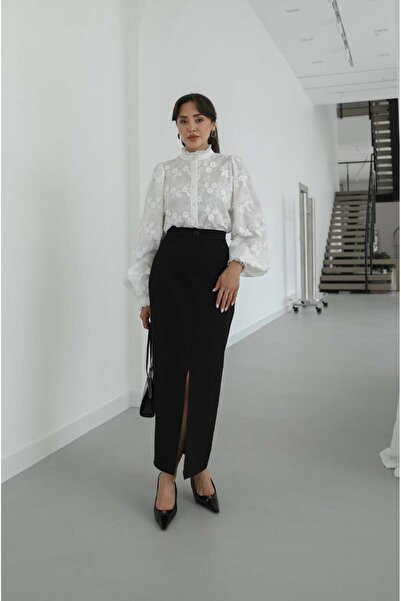 Havoş Fusta neagră tip creion cu șliț frontal