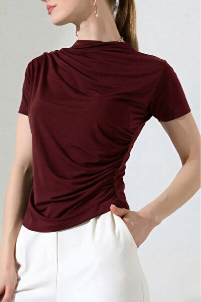 AKD Atelier Tricou de damă cu mânecă scurtă, cu detaliu drapat la guler și ta...