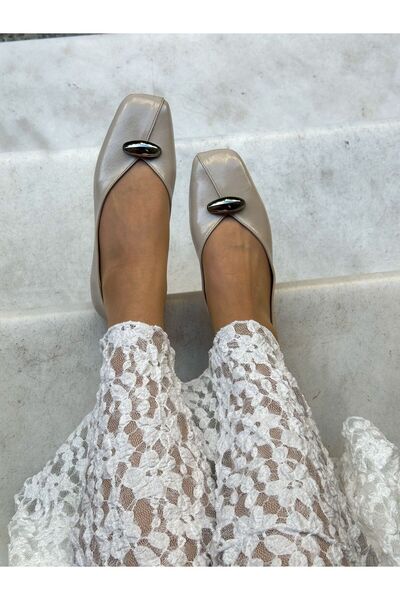 azza shoes ELİO PARLAK KÜT BURUN AKSESUAR DETAYLI SIK VE RAHAT GÜNLÜK DÜZ BABET