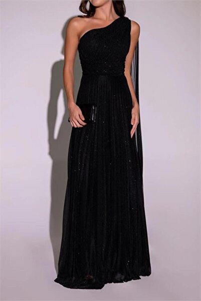 Neşeli Butik kadın siyah tek omuz pilise detaylı simli tül kumaş abiye elbise...