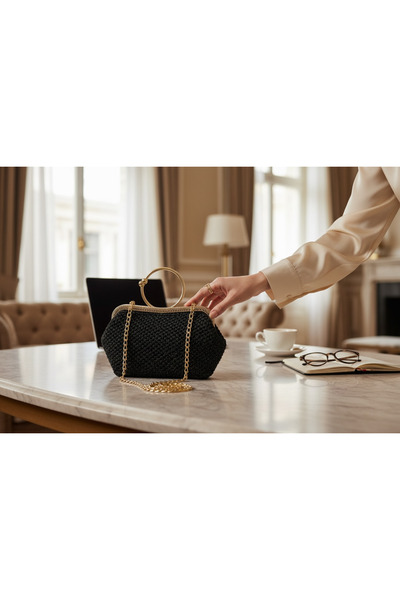 Store Handmade Women's Strap Bag