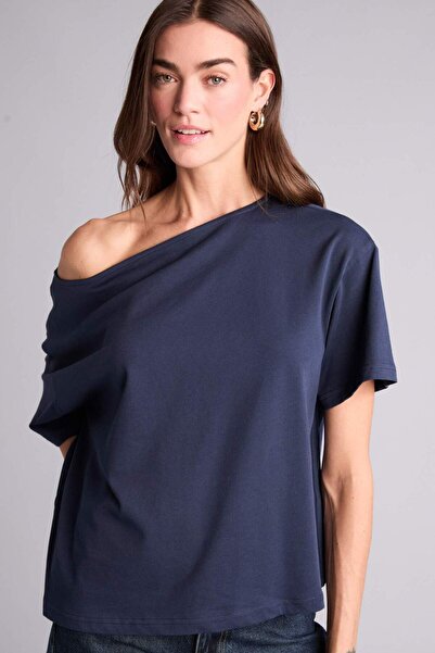 DeFacto Μπλουζάκι Relax Fit με λαιμόκοψη Kayık Basic H6703AX26SM