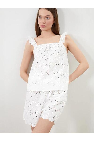 LC Waikiki Σετ πιτζάμες με λευκό τετράγωνο γιακά με δαντέλα γυναικείο σορτς