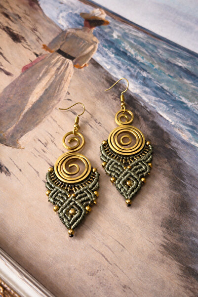 MyVelora El Yapımı Makrome Küpe Altın Renk Spiral Detaylı Bohem Tarz Şık Tasarım