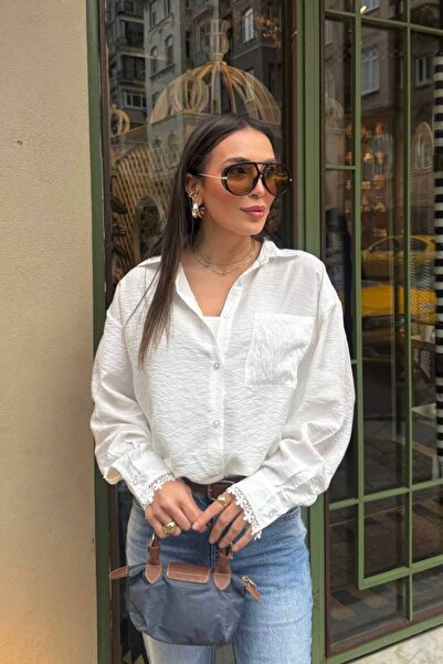 Varyete Women's Comfortable Oversize Lace Detail Woven Fabric Shirt