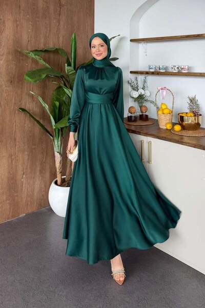 Hazamoda Rochie de seară Ruby Grace din satin încrucișat, culoare smarald