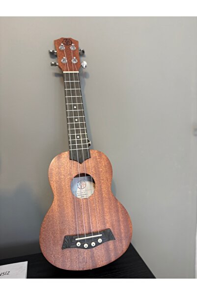 Soprano Ukulele +Taşıma çantası