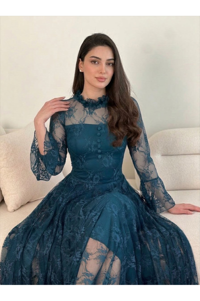 DVNA فستان "إيلينا" دانتيل باللون الأزرق البترولي الفاخر من دفنا