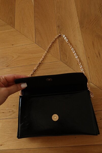 Tina İstanbul Клатч-сумка з ланцюжком-ремінцем, чорний