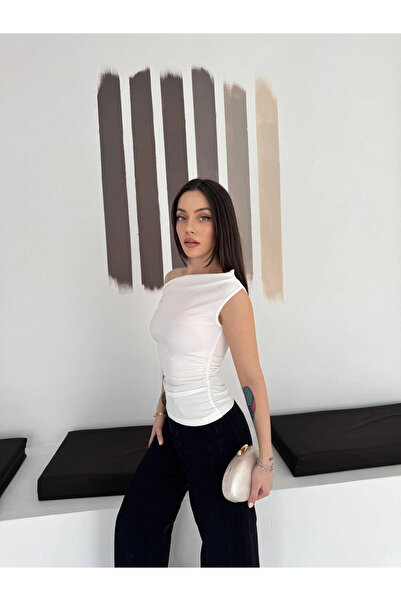 esilamoda Women's White Diver Shoulder Tie Blouse