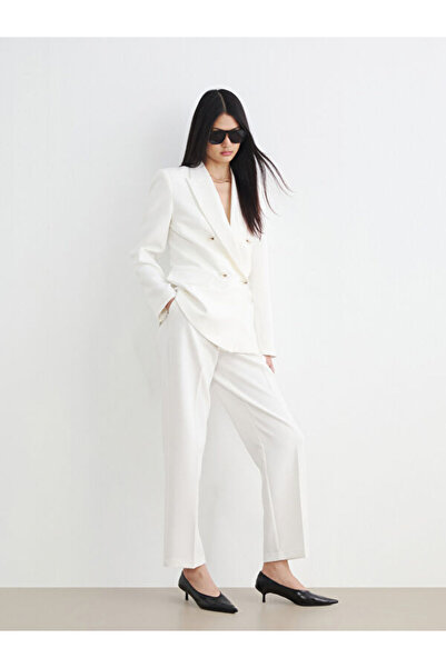 LC Waikiki Γυναικείο υφασμάτινο παντελόνι με ψηλόμεσο πλισέ σχέδιο από το Shi...