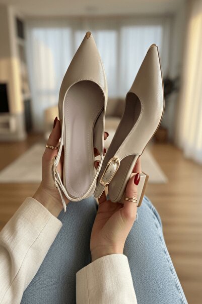 DURUNUN BUTİĞİ Dundo Μπεζ ζαρωμένο λουστρίνι (Ύψος τακουνιού 4 εκ.) Παπούτσια...