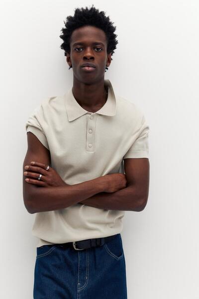 Pull & Bear قميص بولو محبوك بأكمام قصيرة