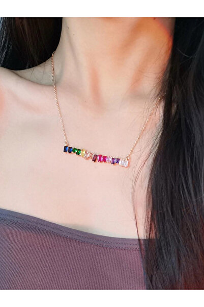 FridayIn قلادة مستطيلة الشكل من الزركون الملون مع سلسلة كريستالية