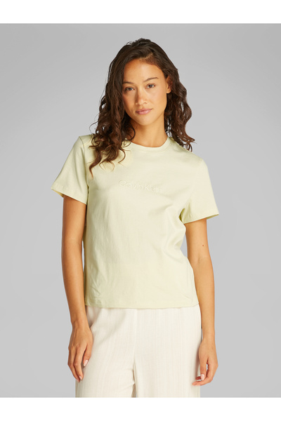 Calvin Klein تي شيرت نسائي بأكمام قصيرة