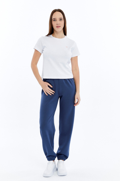 trender تي شيرت نسائي أبيض بطباعة شريطية 6719