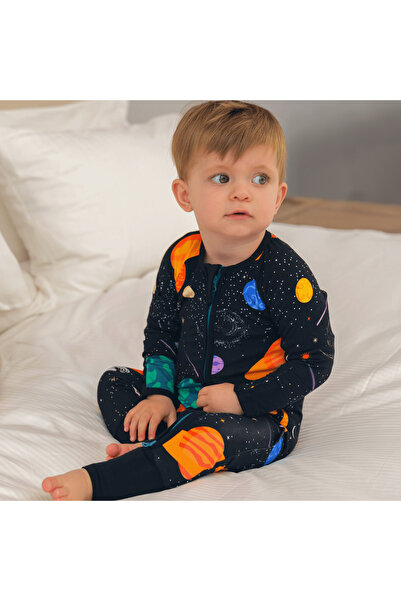 Zipster Pijama lungă cu fermoar reversibil, - Galaxie, Negru cu model cu planete, pentru băieți - 56/62